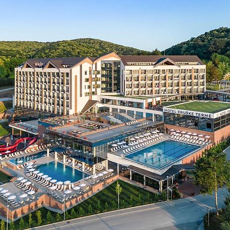 Movenpick Resort And Spa Fruske Terme Vrdnik Bagian luar foto