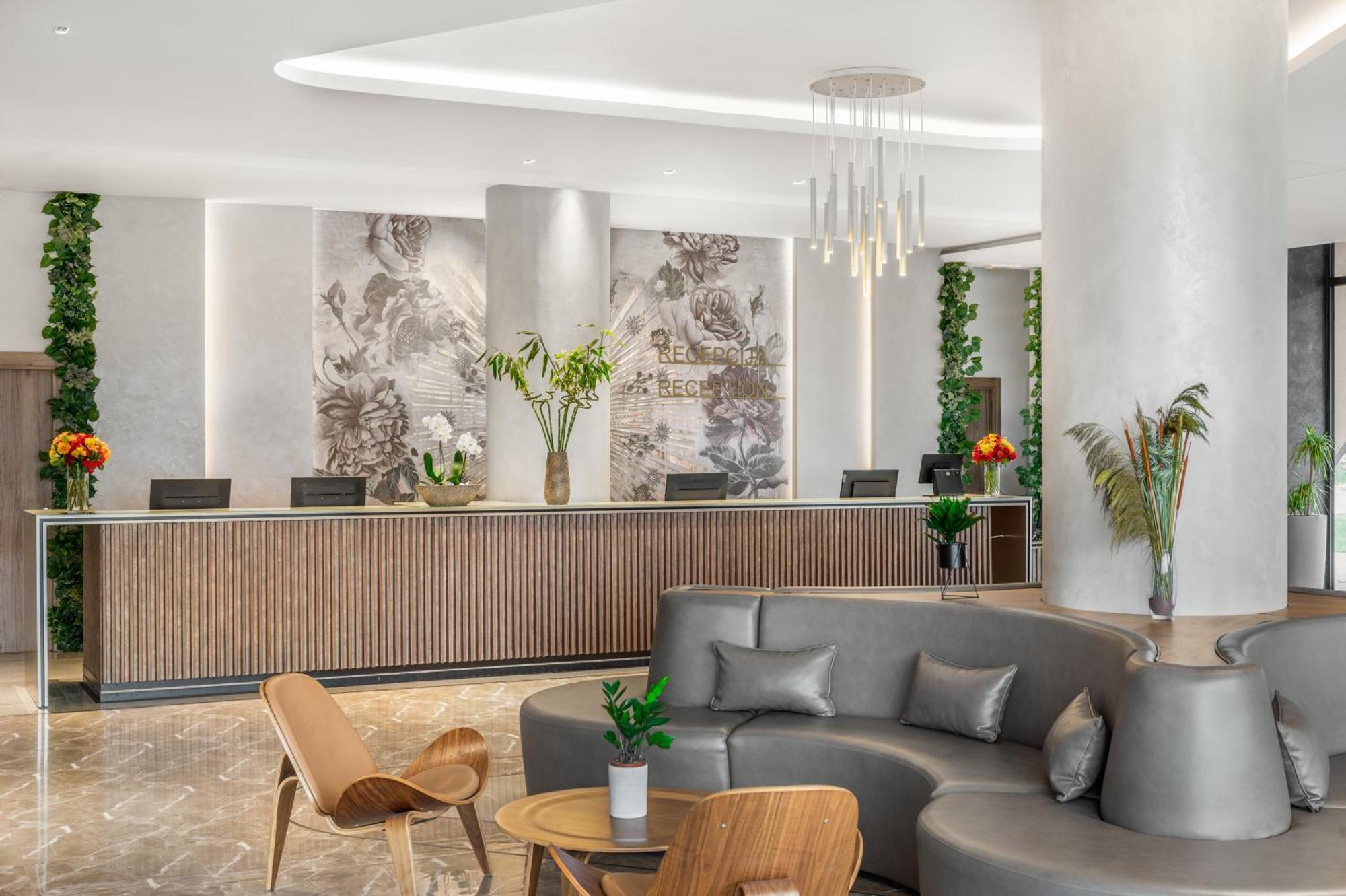 Movenpick Resort And Spa Fruske Terme Vrdnik Bagian luar foto