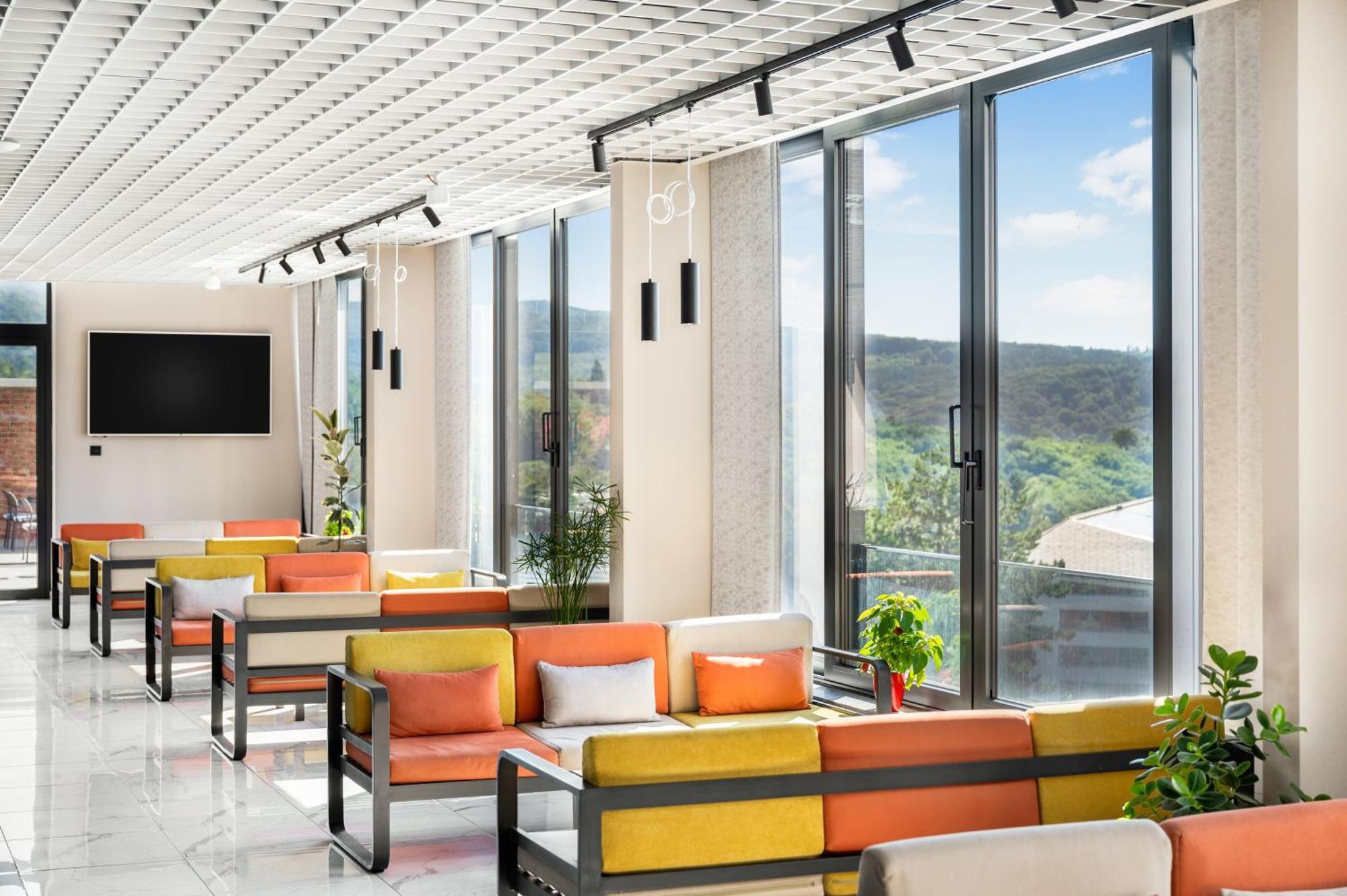 Movenpick Resort And Spa Fruske Terme Vrdnik Bagian luar foto