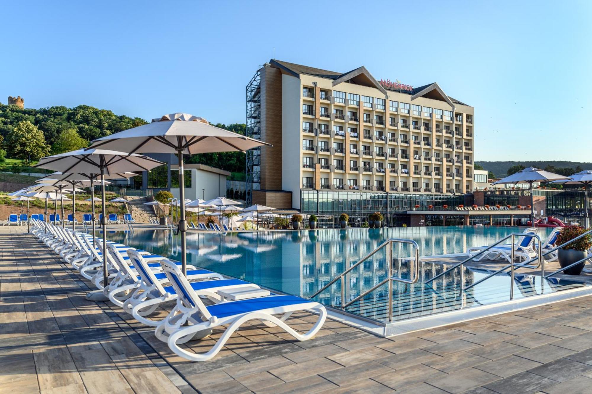 Movenpick Resort And Spa Fruske Terme Vrdnik Bagian luar foto